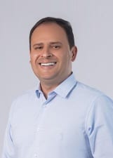 Dr. Eduardo Brito
